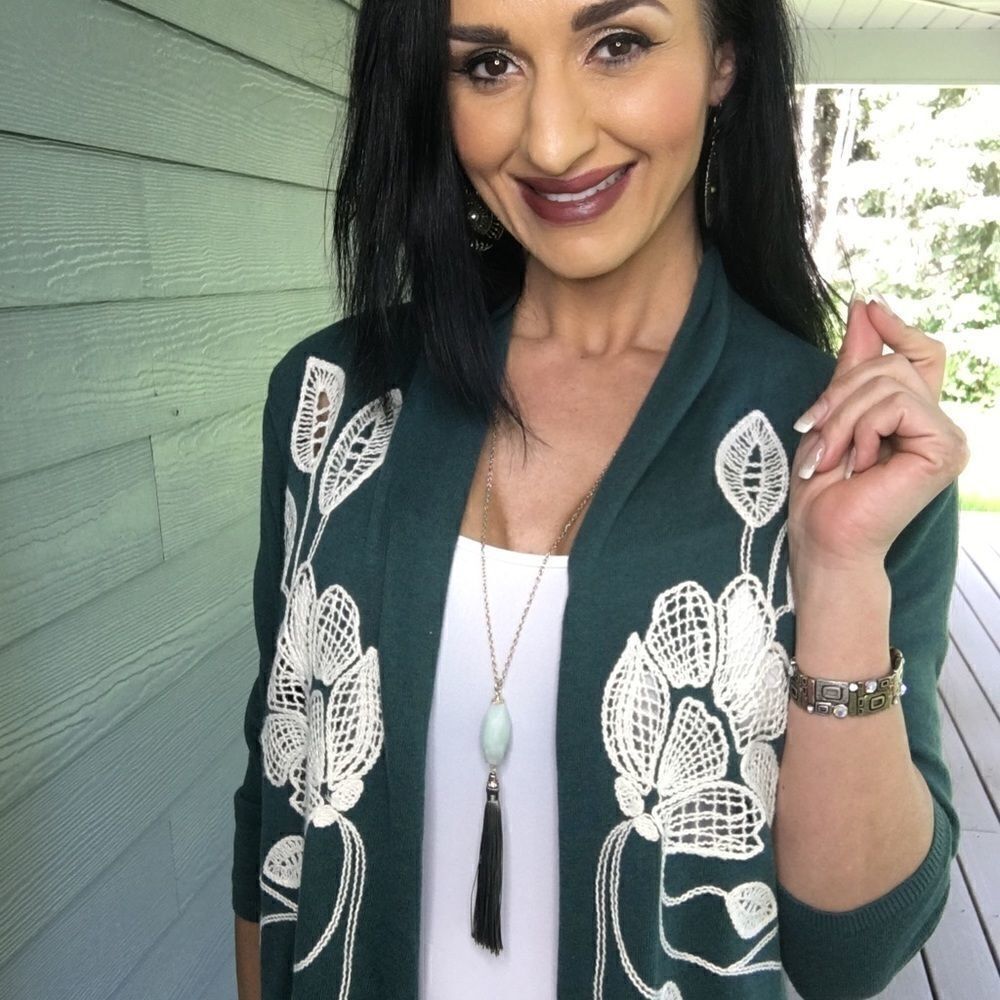 Fashion necklace fringe green gold